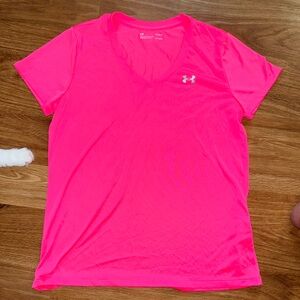 Hot pink Under Armour v-neck, heat gear, size L